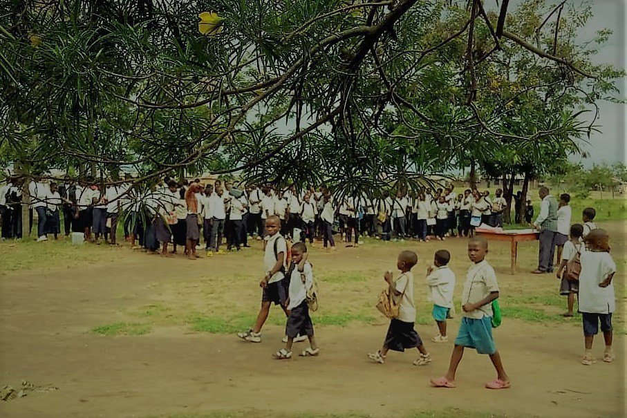 Rutchuru: Solidarité l’exige, les élèves déplacés vivant à Vitshumbi, appelés à s’inscrire dans  les écoles de  la place sur  ordre du  gouvernement provincial.