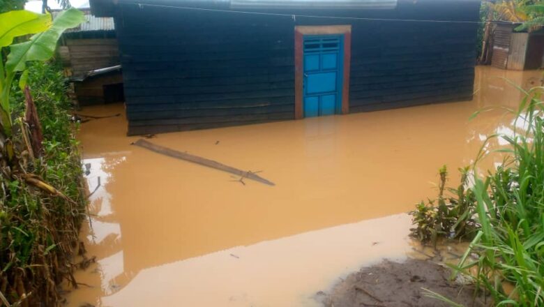 Sud-Kivu: 2 écoles primaires et plusieurs maisons frappées par une inondation dans les villages de Mwanda et Kabushwa